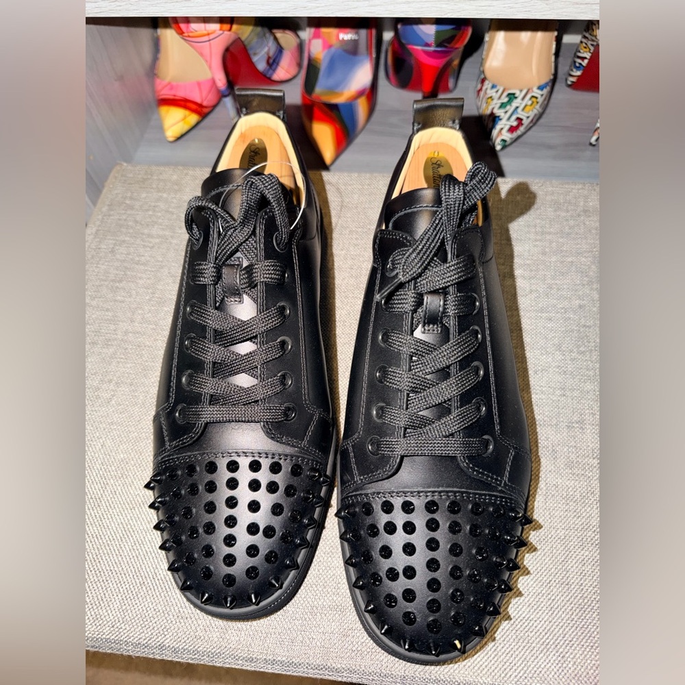 Christian Louboutin
Louis Junior Spikes leather sneakers